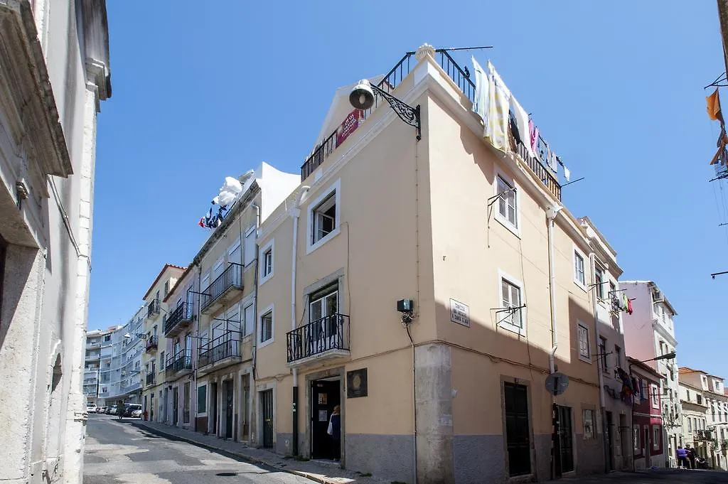 Apartment Stay Local! Maria Typical Home, Near Flea Market Lisbon Portugal