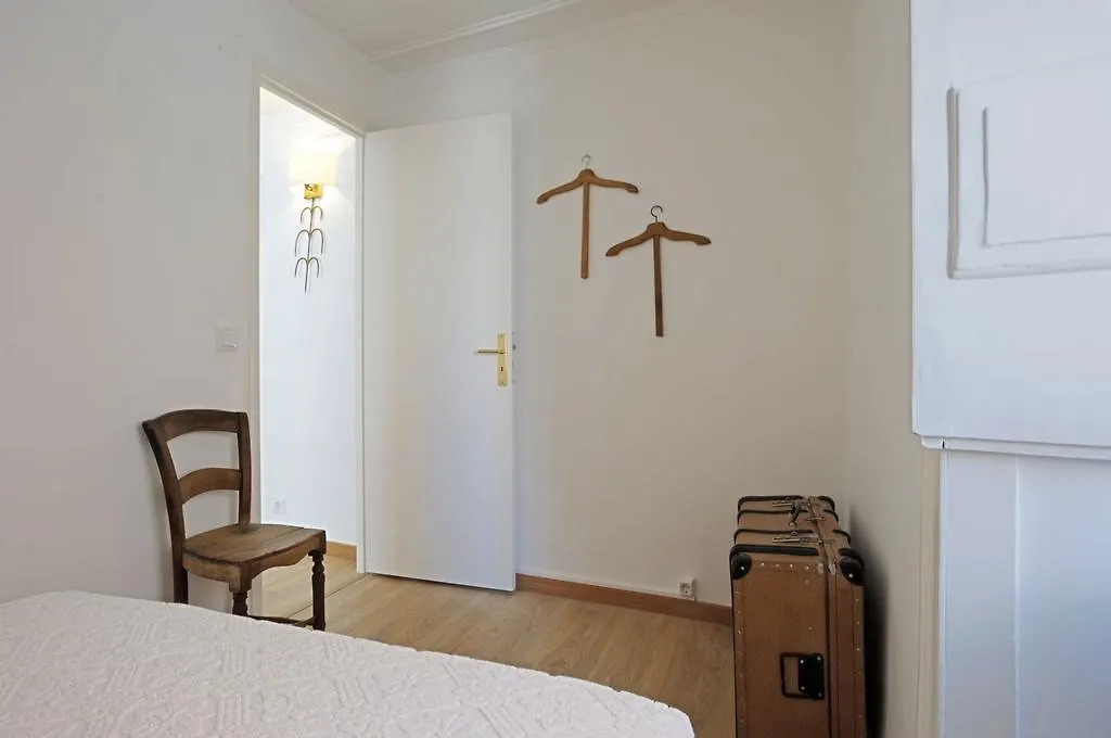 Apartment Stay Local! Maria Typical Home, Near Flea Market Lisbon